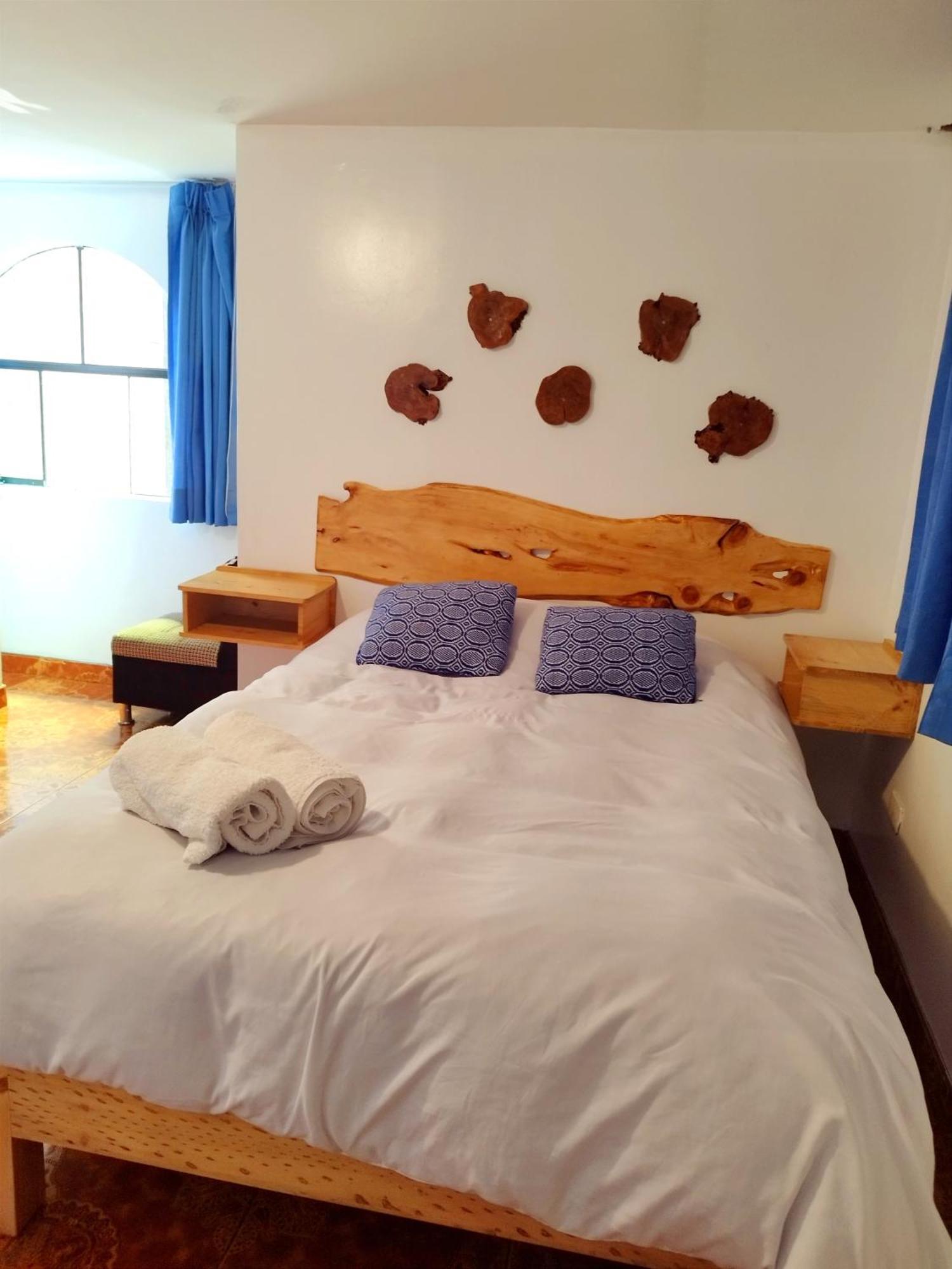 Vacahouse Hostels B&B Уарас Екстериор снимка