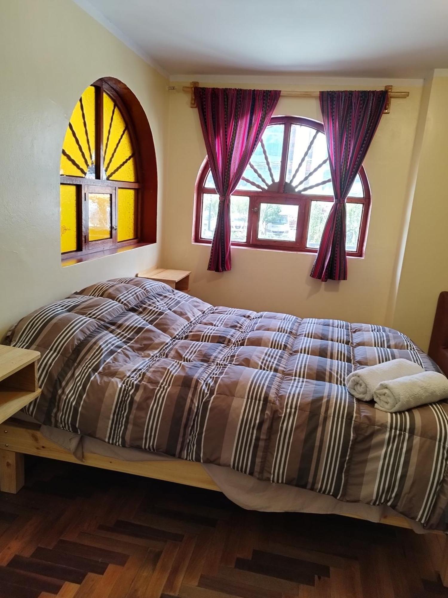 Vacahouse Hostels B&B Уарас Екстериор снимка